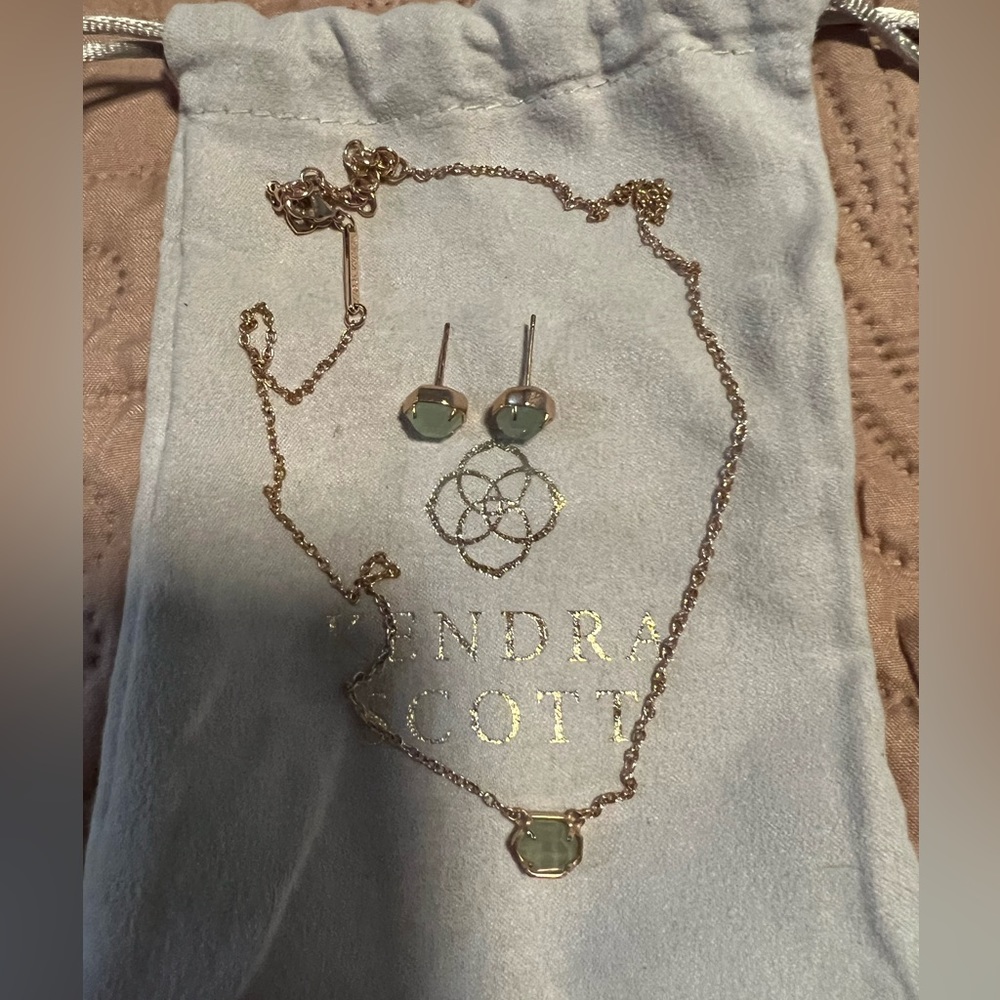 Kendra Scott SET